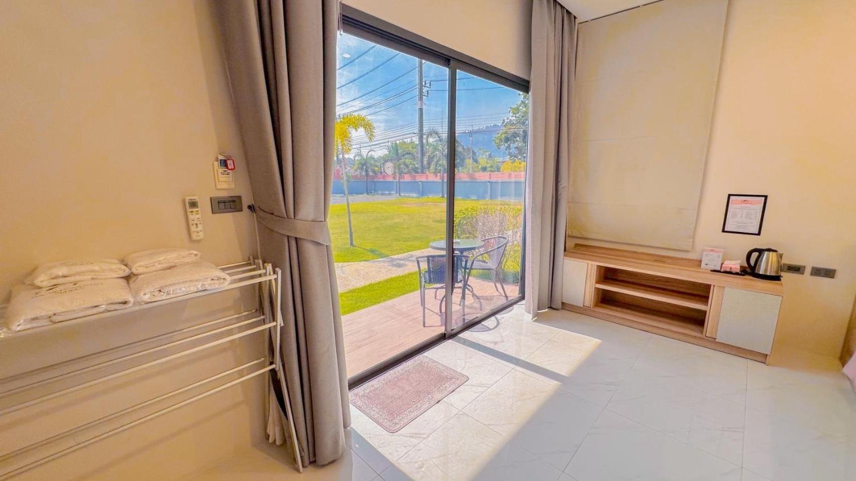 The Memories Hill Phuket Hotel Thalang Exterior foto